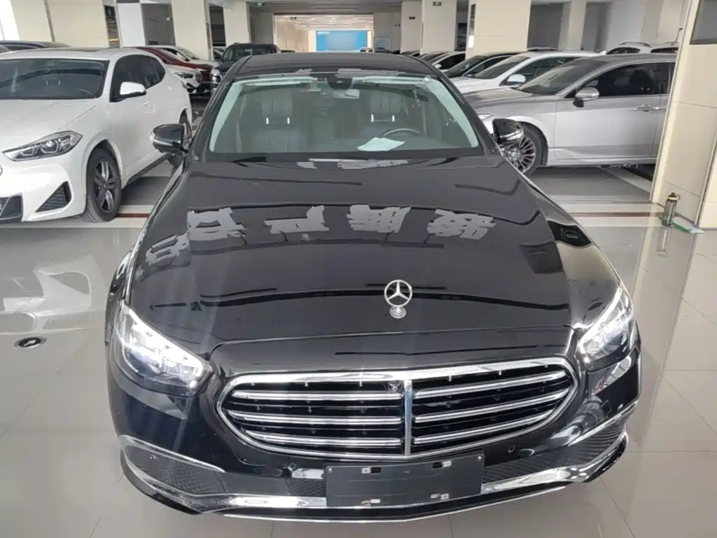 Mercedes-Benz E-Class 2022
