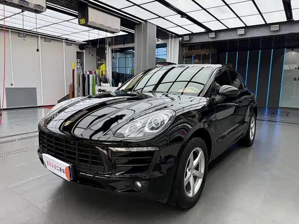 Porsche Macan 2016