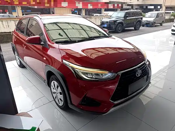Toyota Yaris L 2022
