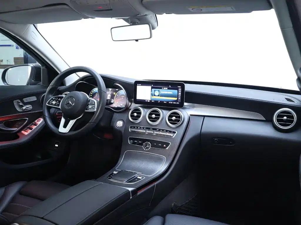 Mercedes-Benz C-Class 2020 — фото 20