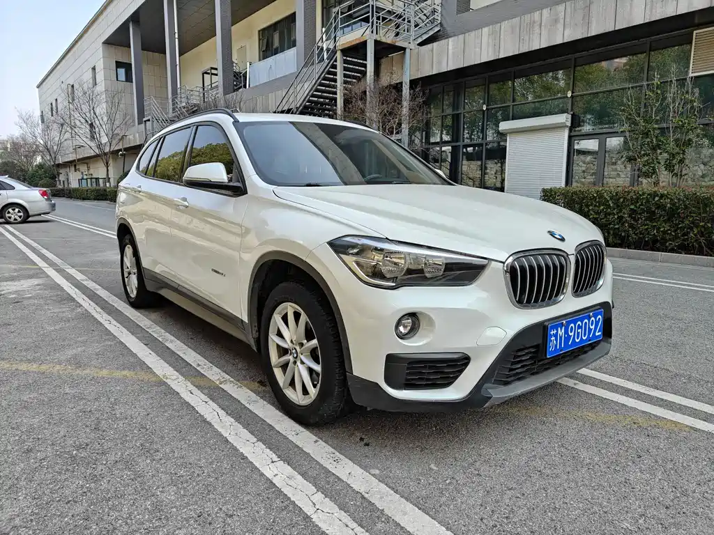 BMW X1 2018 — фото 3