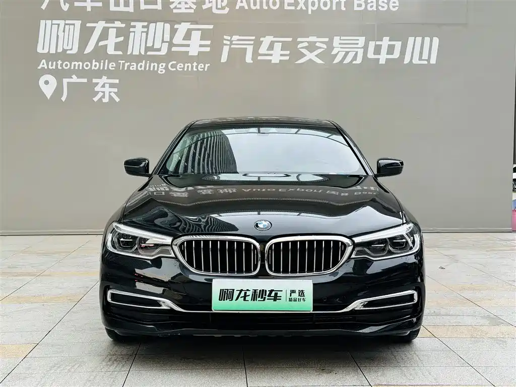 BMW 5 Series New Energy 2019 — фото 2