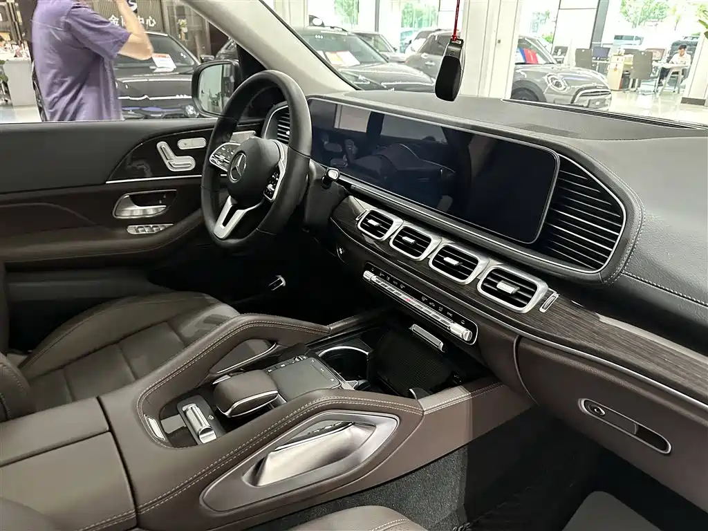 Mercedes-Benz GLE 2021 — фото 16