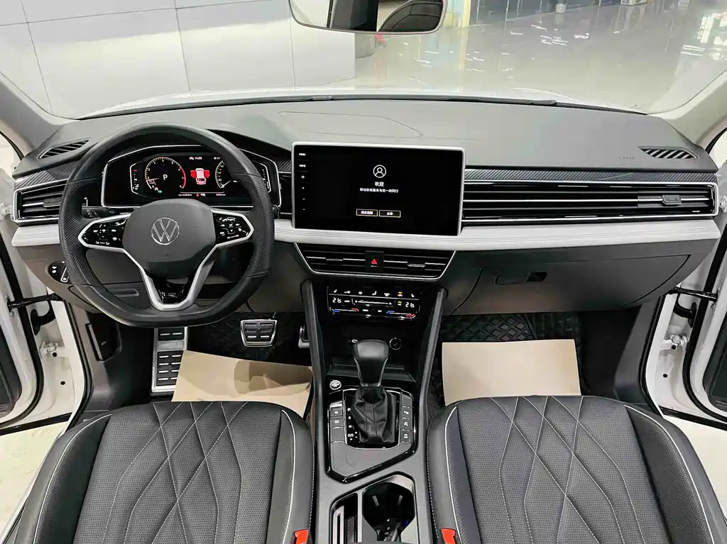 Volkswagen Tiguan L 2022 — фото 9