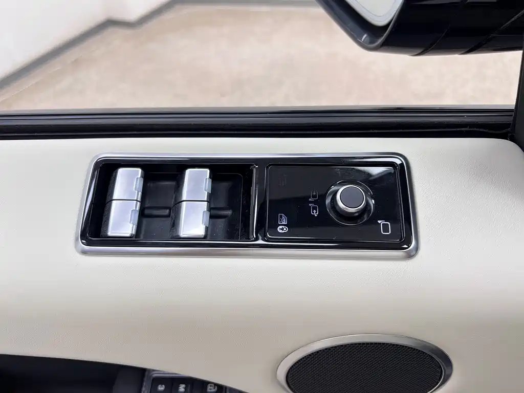 Land Rover Range Rover Sport 2022 — фото 29