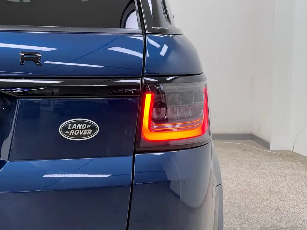 Land Rover Range Rover Sport 2022 — фото 40