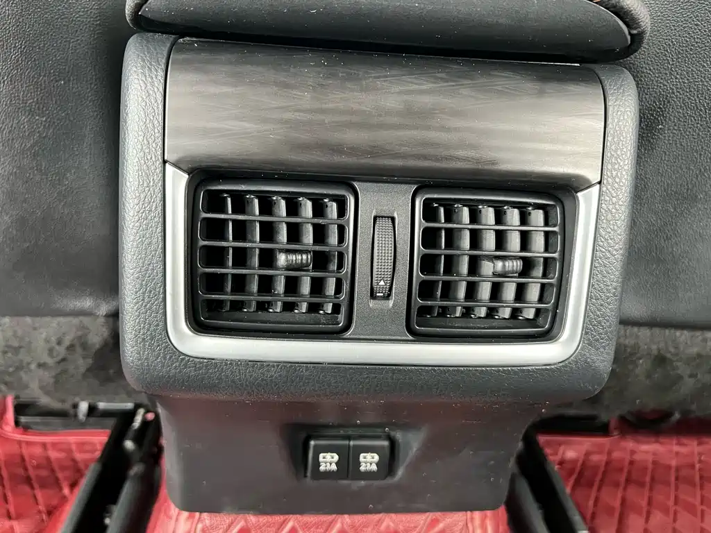 Toyota Camry 2022 — фото 15
