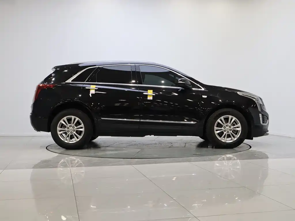 Cadillac XT5 2024 — фото 8