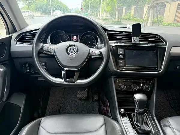 Volkswagen Tiguan L 2018