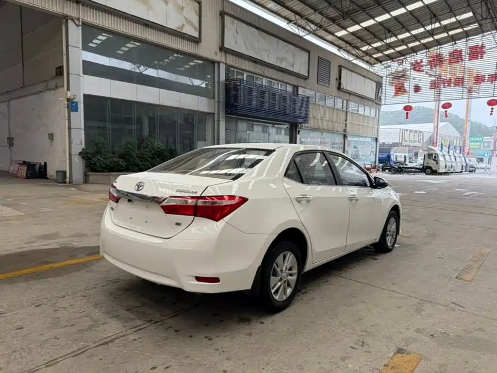 Toyota Corolla 2015