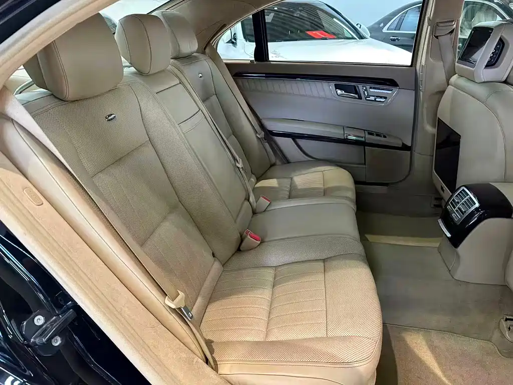 Mercedes-Benz S-Class 2011 — фото 15