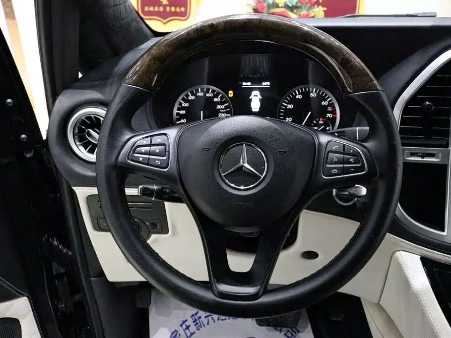 Mercedes-Benz Vito 2019 — фото 22