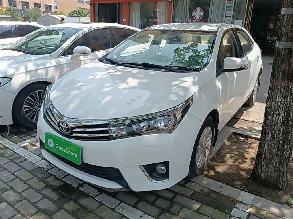 Toyota Corolla 2016 — фото 2