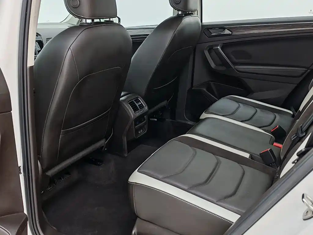 Volkswagen Tiguan L 2017