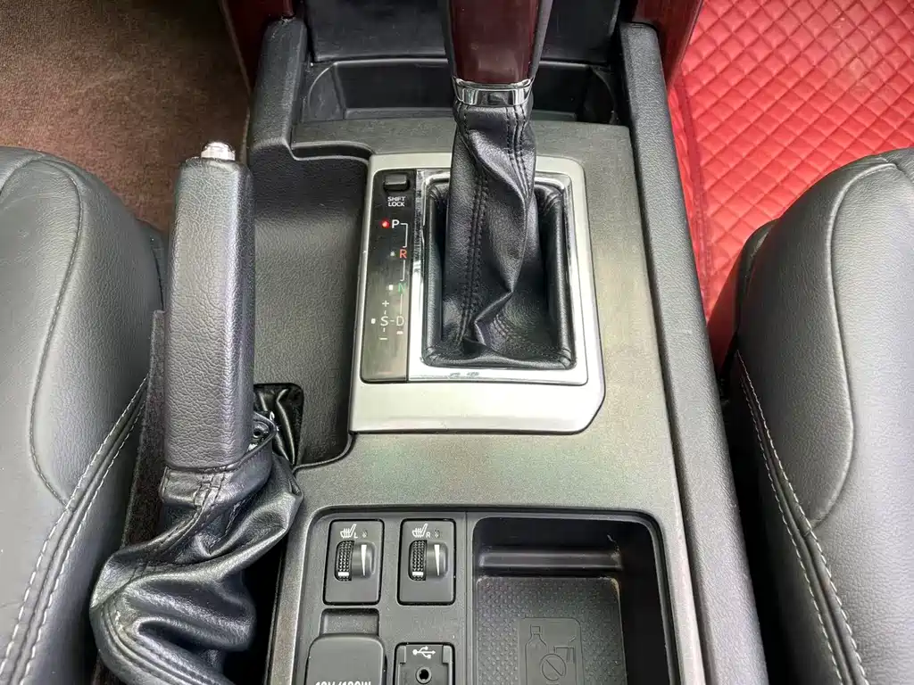 Toyota Prado 2014 — фото 12