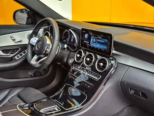 Mercedes-Benz C-Class 2020