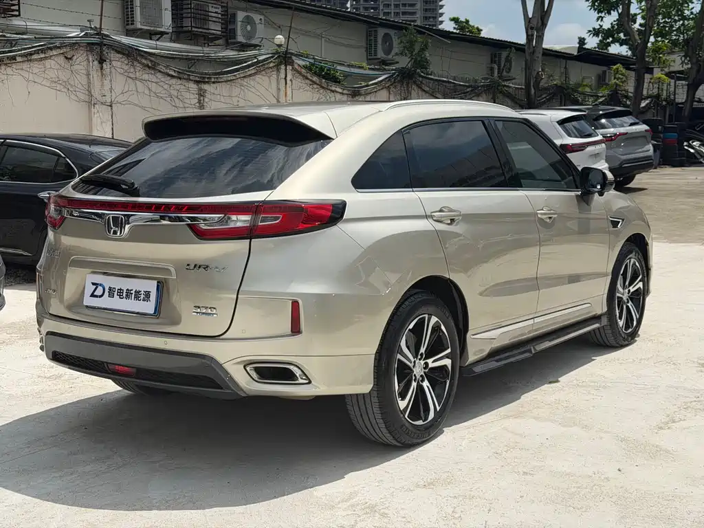 Honda UR-V 2017 — фото 24