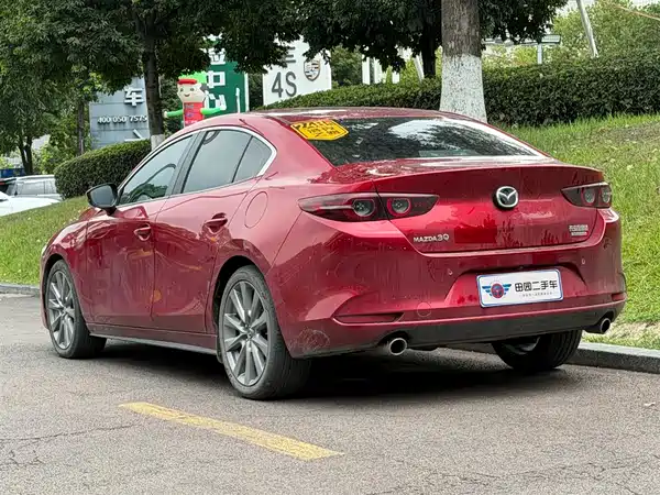 Mazda 3 Axela 2023