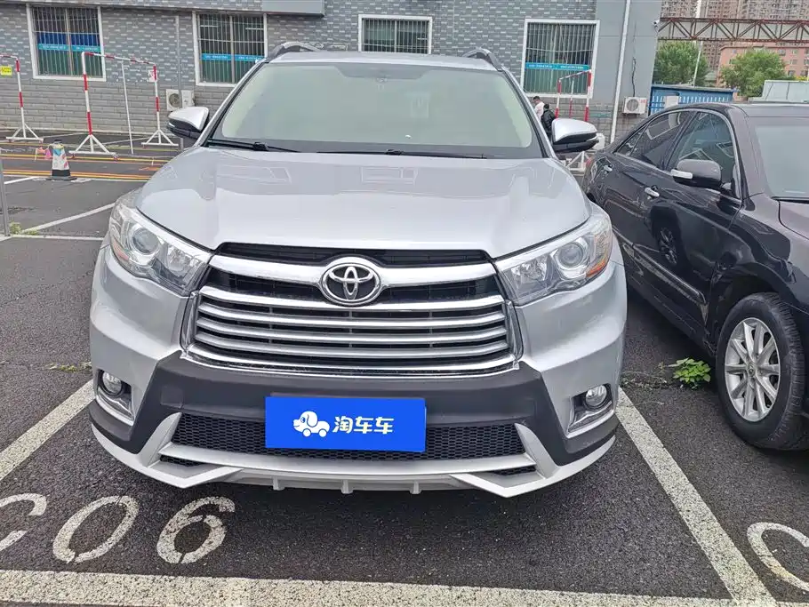 Toyota Highlander 2017 — фото 2