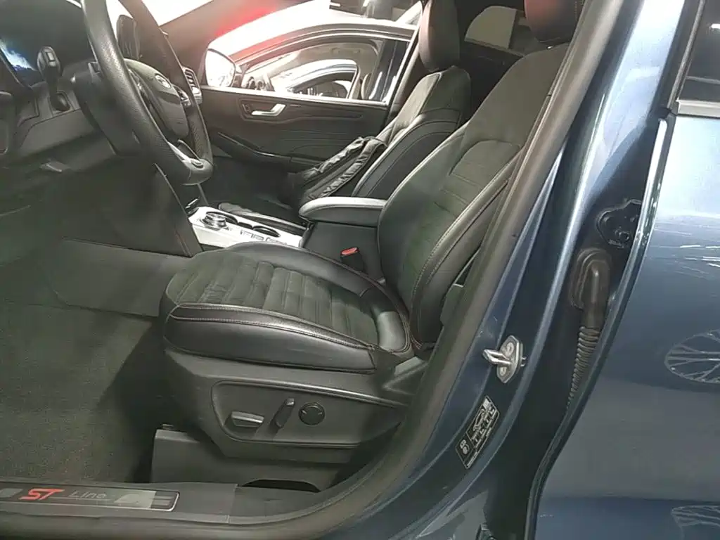 Ford Edge 2020 — фото 15