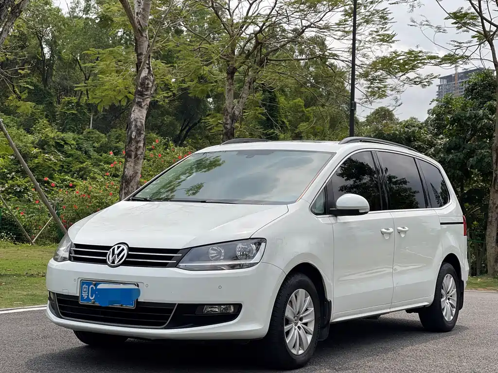 Volkswagen Sharan 2016 — фото 1