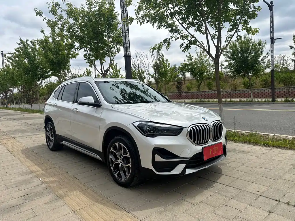 BMW X1 2022 — фото 3