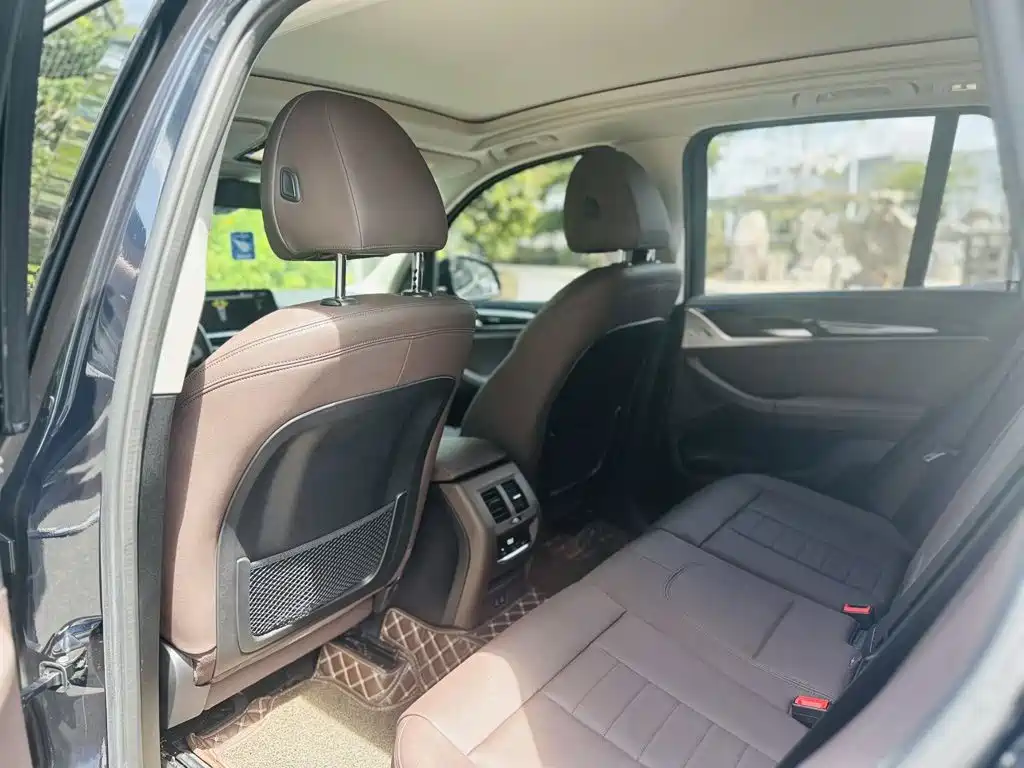 BMW X3 2021