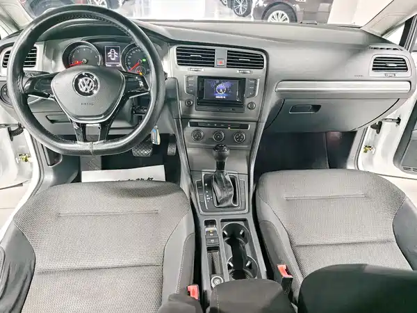 Volkswagen Golf 2016