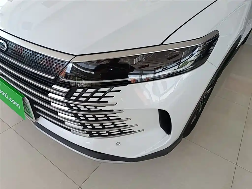 BYD Seal 05 DM-i 2024 — фото 23