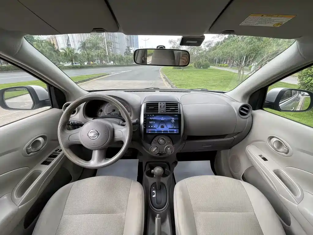 Nissan Sunny 2013 — фото 14