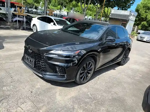 Lexus RX 2024