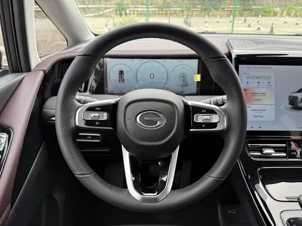 GAC Motor Trumpchi M8 2025 — фото 19