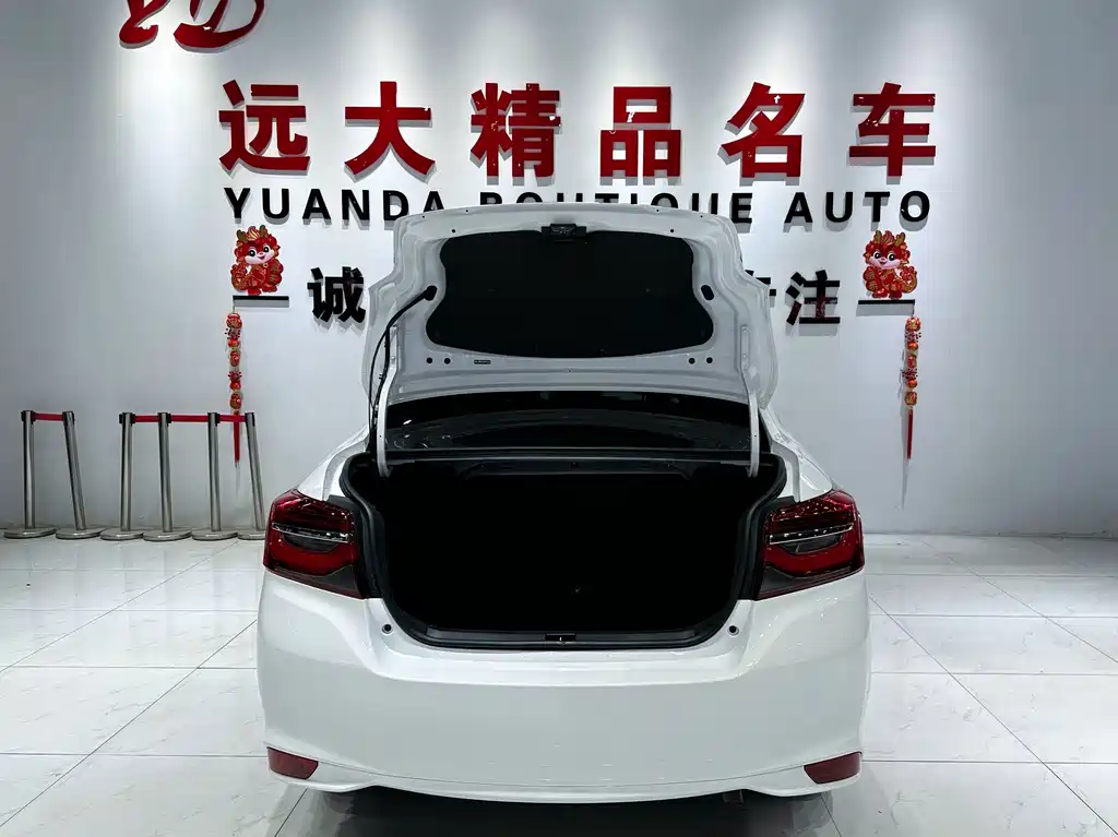 Toyota Vios 2023 — фото 18
