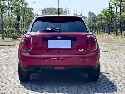 MINI MINI 2020