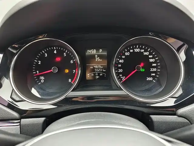 Volkswagen Sagitar 2019