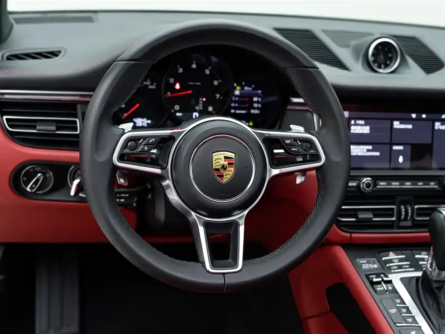 Porsche Macan 2021 — фото 13