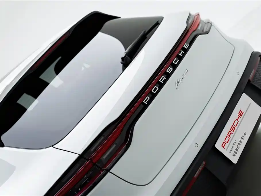 Porsche Macan 2022 — фото 6
