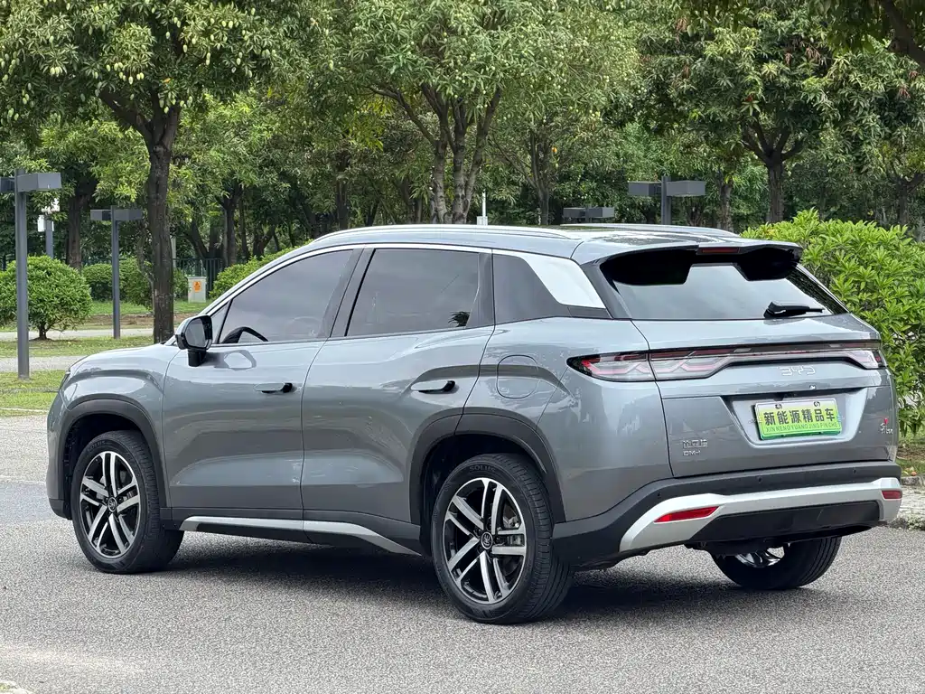 BYD L DM-i 2024 — фото 4