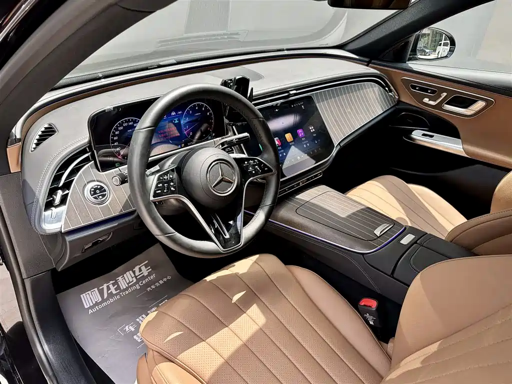Mercedes-Benz E-Class 2025 — фото 9