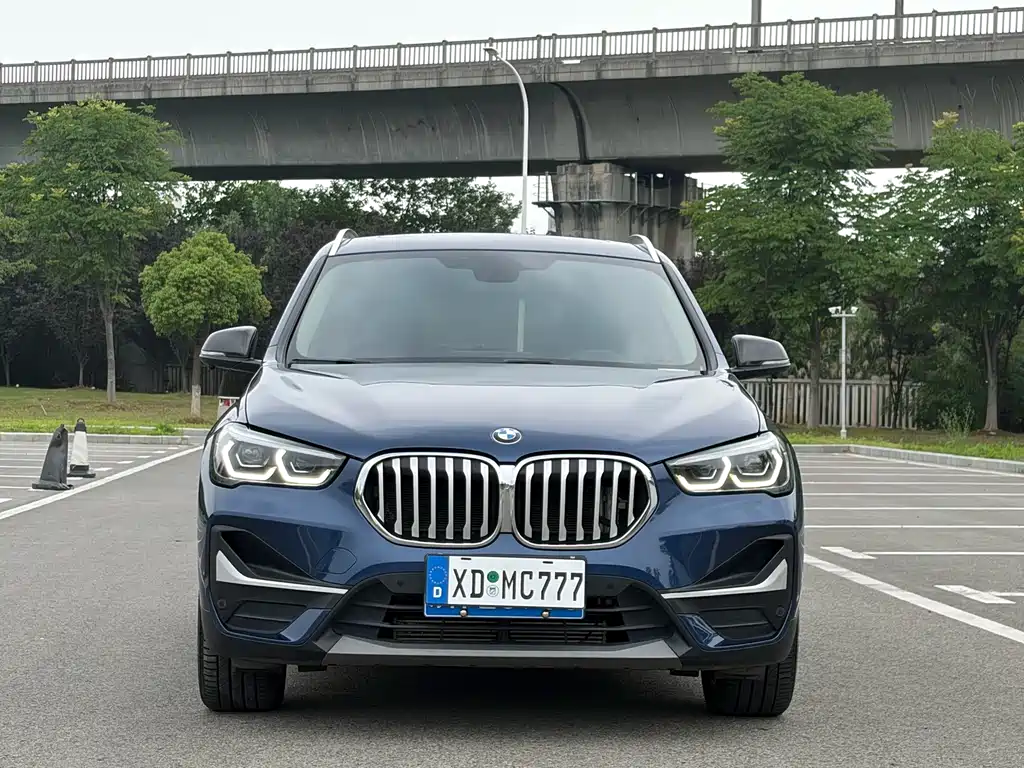 BMW X1 2021 — фото 3