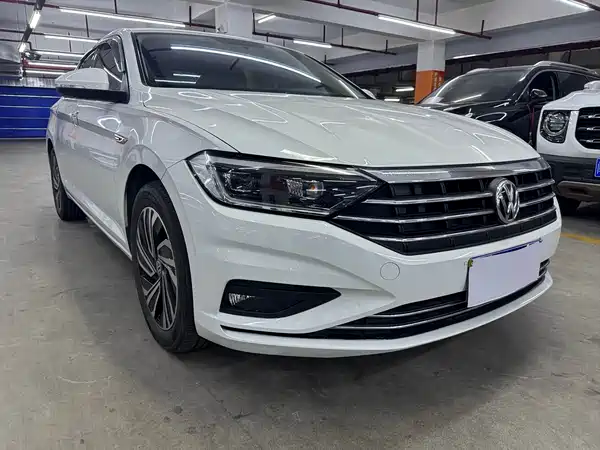 Volkswagen Sagitar 2021