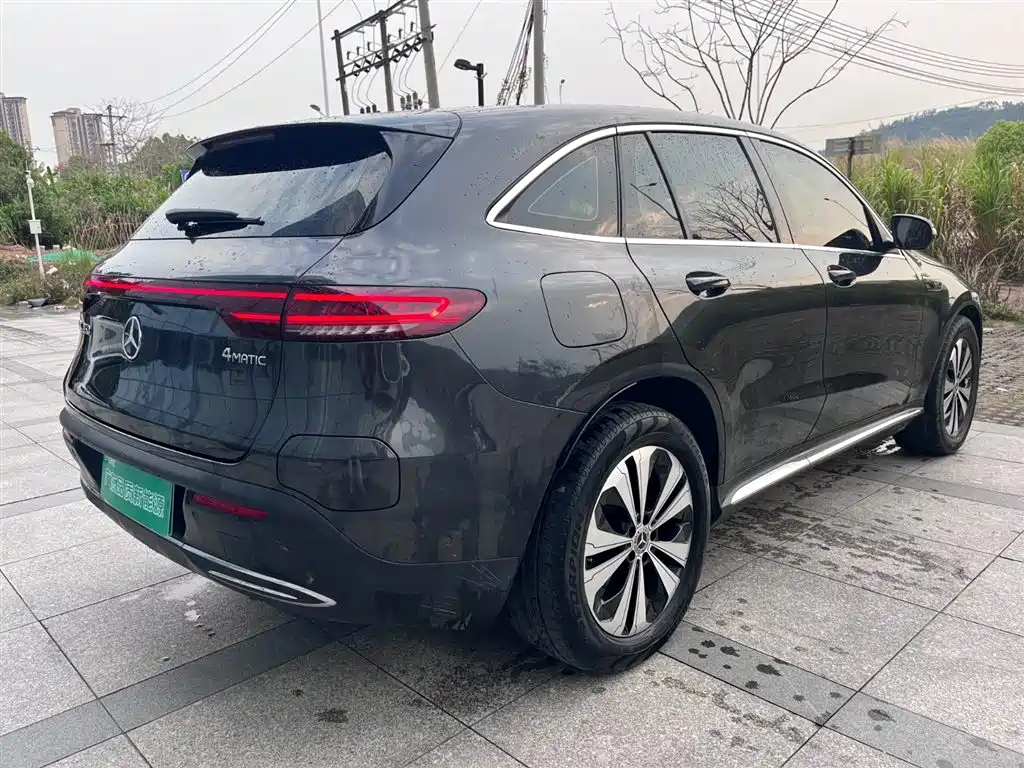 Mercedes-Benz EQC 2022
