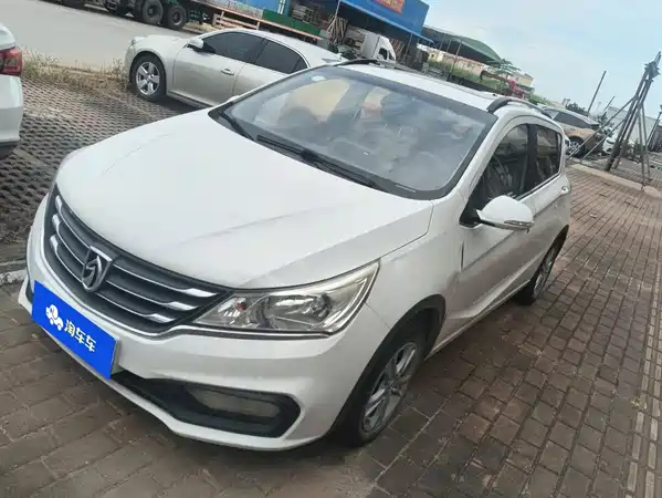 Baojun 310 2016