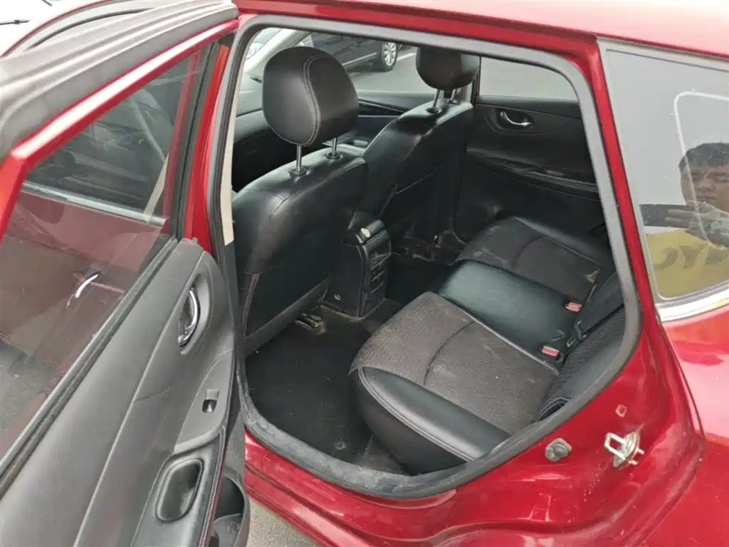 Nissan Tiida 2018 — фото 17