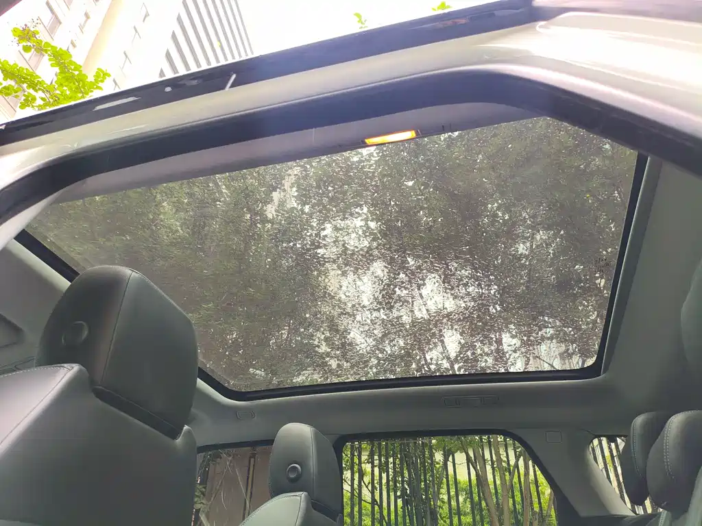 Land Rover Evoque 2019 — фото 10