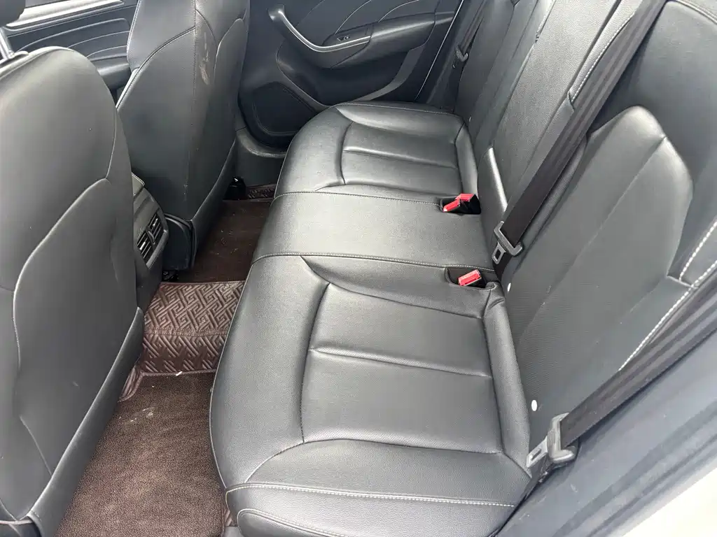 Roewe i6 Classic 2023 — фото 6