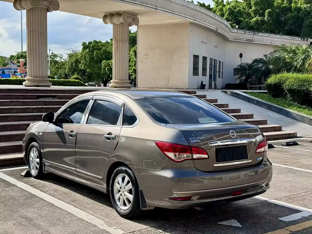 Nissan Sylphy 2018 — фото 11