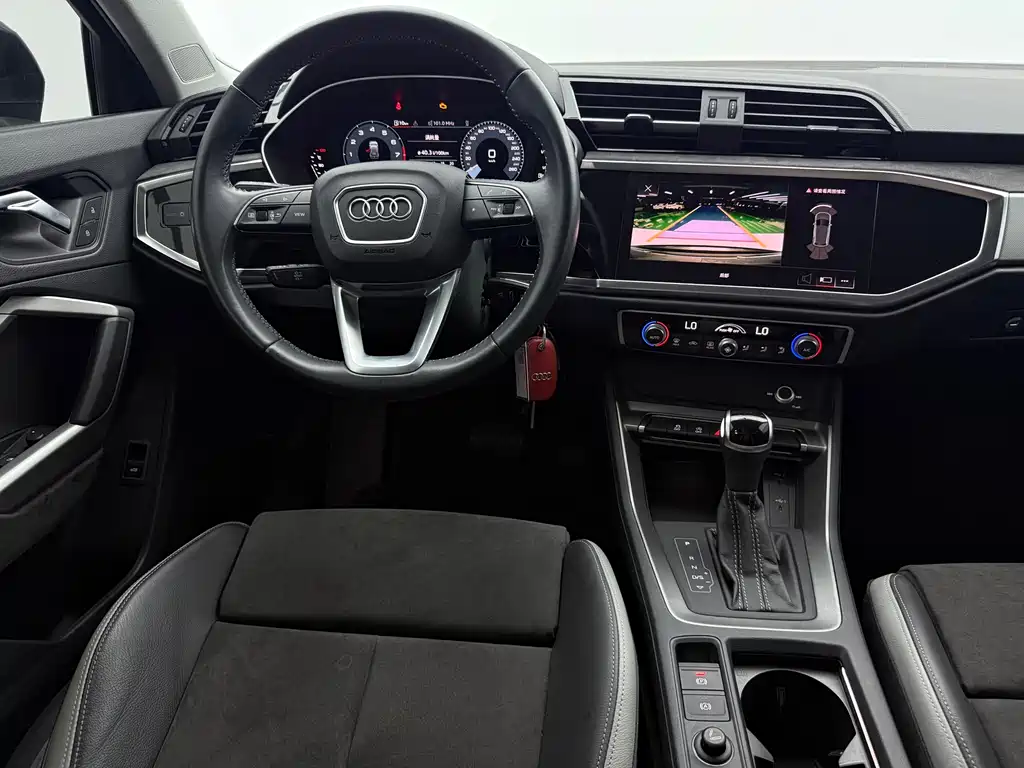Audi Q3 2022 — фото 10