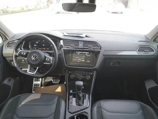Volkswagen Tiguan L 2021