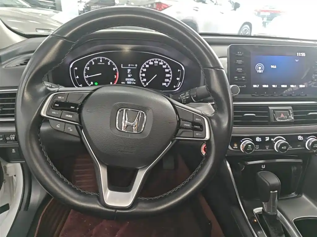 Honda Accord 2020 — фото 11